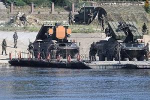 НАТО живёт советским прошлым: польская плавающая "Оса" отказывается плавать - «Военные действия»