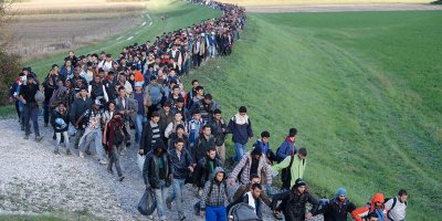 Евросоюз решил принимать беженцев только из опасных стран