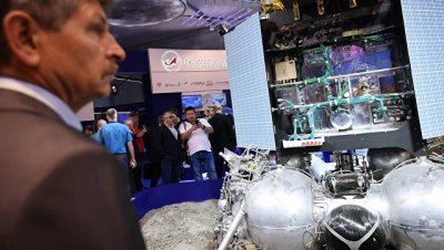 Глава ИКИ РАН назвал причину переноса запуска российской станции к Луне - «Космос»