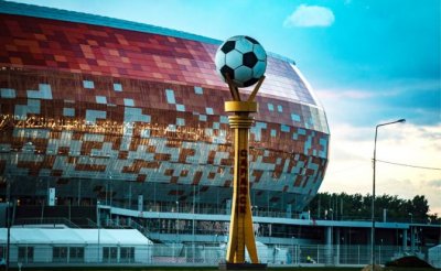 Россия потратила $ 14 млрд на 11 стадионов и аэропортов, а 11 футболистов не нашла - «Спорт»