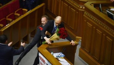 Украинский нардеп отверг обвинения в сексуальных приставаниях к Яценюку - «Новости дня»