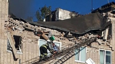 В Татарстане спасатели начали обследовать дом после взрыва газа - «Происшествия»