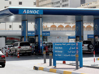 В ОАЭ ввели обязательные чаевые на АЗС - автовладельцам придется или заливать топливо самим, или платить - «Автоновости»