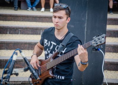 В Донецке прошел рок-фестиваль «Музыка на бульваре» - «Новороссия»