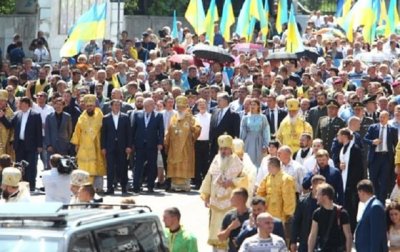 В Киеве проходит крестный ход УПЦ КП - (видео)
