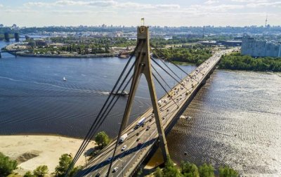В Киеве ограничат движение на Северном мосту - «Украина»