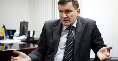Зам «прокурора» Луценко судится со своим боссом - «Военные действия»