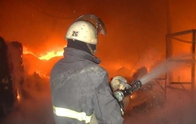 В Киеве горели два автомобиля, пострадал ребенок - «Украина»