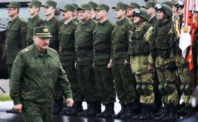 Главком Лукашенко скомандовал: «В ружье!» - «Политика»