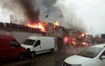 На СТО в Киеве сгорели семь автомобилей - «Украина»