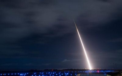 США испытали новейшую ракету-перехватчик - (видео)