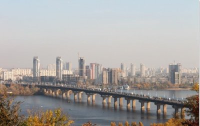 В Киеве ограничили движение на мосту Патона - «Украина»