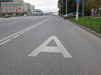 В "Сколково" предложили разрешить электромобилям ездить по выделенным полосам - «Автоновости»