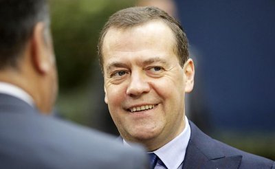 Правительство Медведева заслужило похвалу МВФ за обнищание россиян - «Экономика»