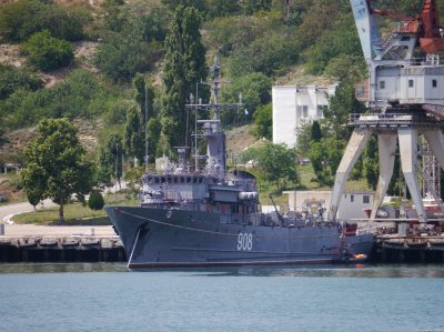 Reuters: Россия отправила в Азовское море тральщик «Вице-адмирал Захарьин» - «Новороссия»