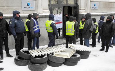Ще не вмерзла Украина - «Общество»