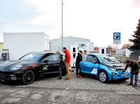 "Как тебе такое, Илон Маск": BMW и Porsche создали сверхбыструю зарядную станцию для электромобилей - «Автоновости»