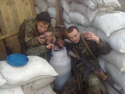 В Донбассе трое боевиков ВСУ покалечились при изготовлении кустарного боеприпаса - «Новороссия»