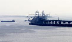 Украины две: Одна воюет с Россией, другая торгует с Крымом - «Общество»