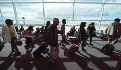 Чем выше ученая степень, тем легче найти работу уборщицы или дворника - «Экономика»