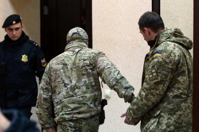 Российский суд может оставить украинских моряков под стражей до конца апреля - «Новороссия»