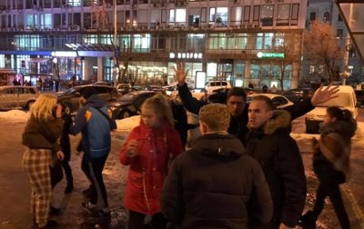В центре Киева банда подростков избивала людей - «Украина»