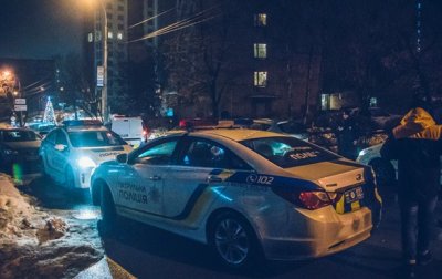 В центре Киева мужчина с собаками убил водителя - «Украина»