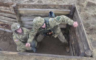 В Донбассе пьяные боевики ВСУ ранили сослуживца в ходе соревнований по метанию гранат - «Новороссия»