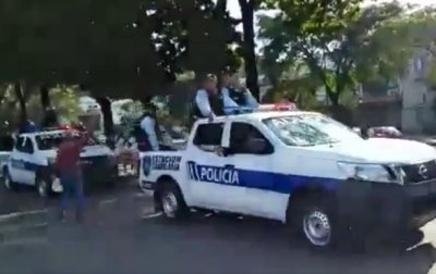 В одном из штатов Венесуэлы полиция перешла на сторону протестующих - (видео)