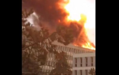 В университете Лиона прогремела серия взрывов - (видео)