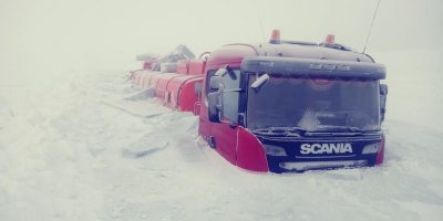 В Якутии два бензовоза провалились под лед