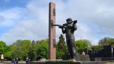 Власти Львова начали подготовку к демонтажу стелы Монумента Славы - «Новороссия»