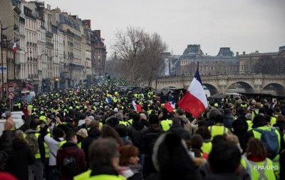 Во Франции проходит десятая волна протестов - (видео)