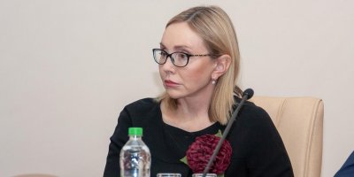 Врио заместителя главы Владимирской области посоветовала врачам проблемной больницы "повесить занавески"