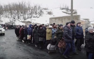 Длинные очереди. ОБСЕ показало видео с Донбасса - (видео)