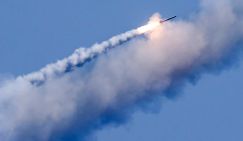 Эдуард Лимонов: Русофобия сродни антисемитизму - «Политика»