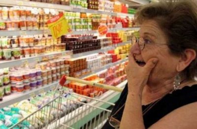 Более 50% украинских магазинов продают продукты просроченными либо при неправильных условиях хранения - «Новороссия»