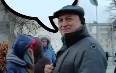 Харьковчане за деньги вышли на фейковый митинг в поддержку маньяка - (видео)