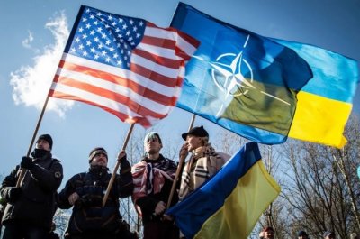 Киев поддержал изменения в Конституцию о вступлении Украины в ЕС и НАТО - «Новороссия»