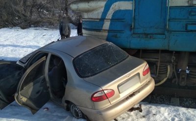 Под Харьковом электричка протаранила автомобиль - «Новороссия»