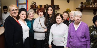 Putin Team и певица Зара устроили праздник для ветеранов Великой Отечественной войны