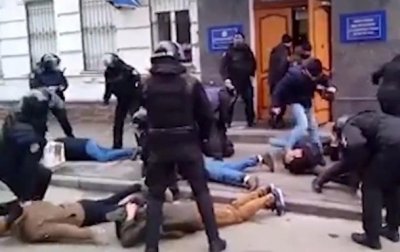 "Штурм" райотдела в Киеве: подозрения получили четыре человека - «Украина»