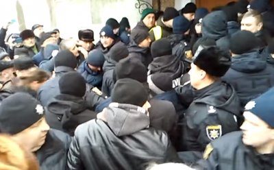 Украинске раскольники вместе с полицией избили православного священника под Тернополем - «Новороссия»