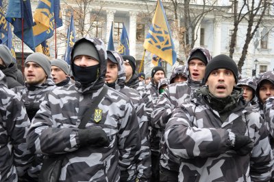 Украинские нацисты планируют осадить здание Генпрокуратуры и поддержать импичмент Порошенко - «Новороссия»