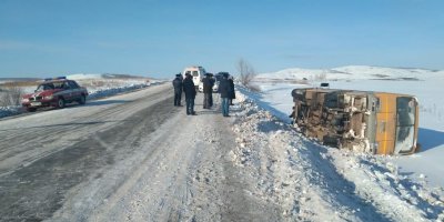 В Башкирии перевернулся школьный автобус с детьми
