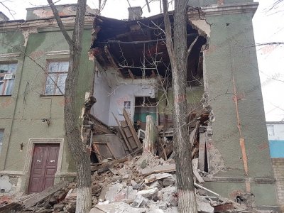 В Бердянске обвалилось двухэтажное административное здание - «Новороссия»