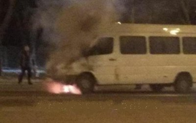 В Днепропетровске горели маршрутка и троллейбус с пассажирами в салоне - «Новороссия»