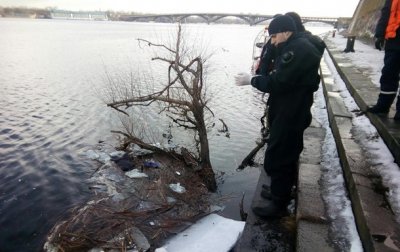 В Киеве из реки достали тело утопленника - «Украина»