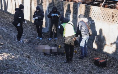 В Киеве нашли тело голой женщины в канаве - (видео)