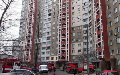 В Киеве сняли на видео пожар в многоэтажке - «Украина»
